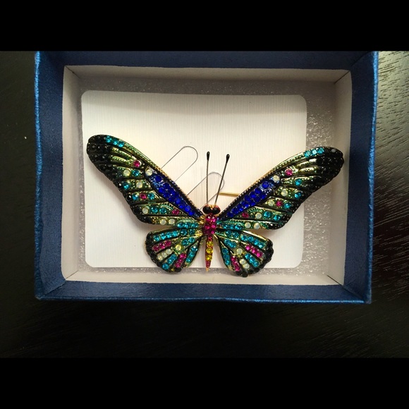 Multi Color Austrian Crystals Butterfly Two Tone Brooch Pin - Picture 10 of 14